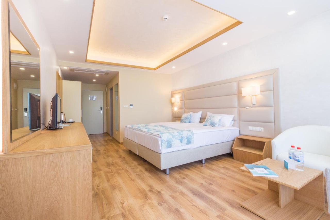 Bilyana Beach Hotel Nesebar Bagian luar foto