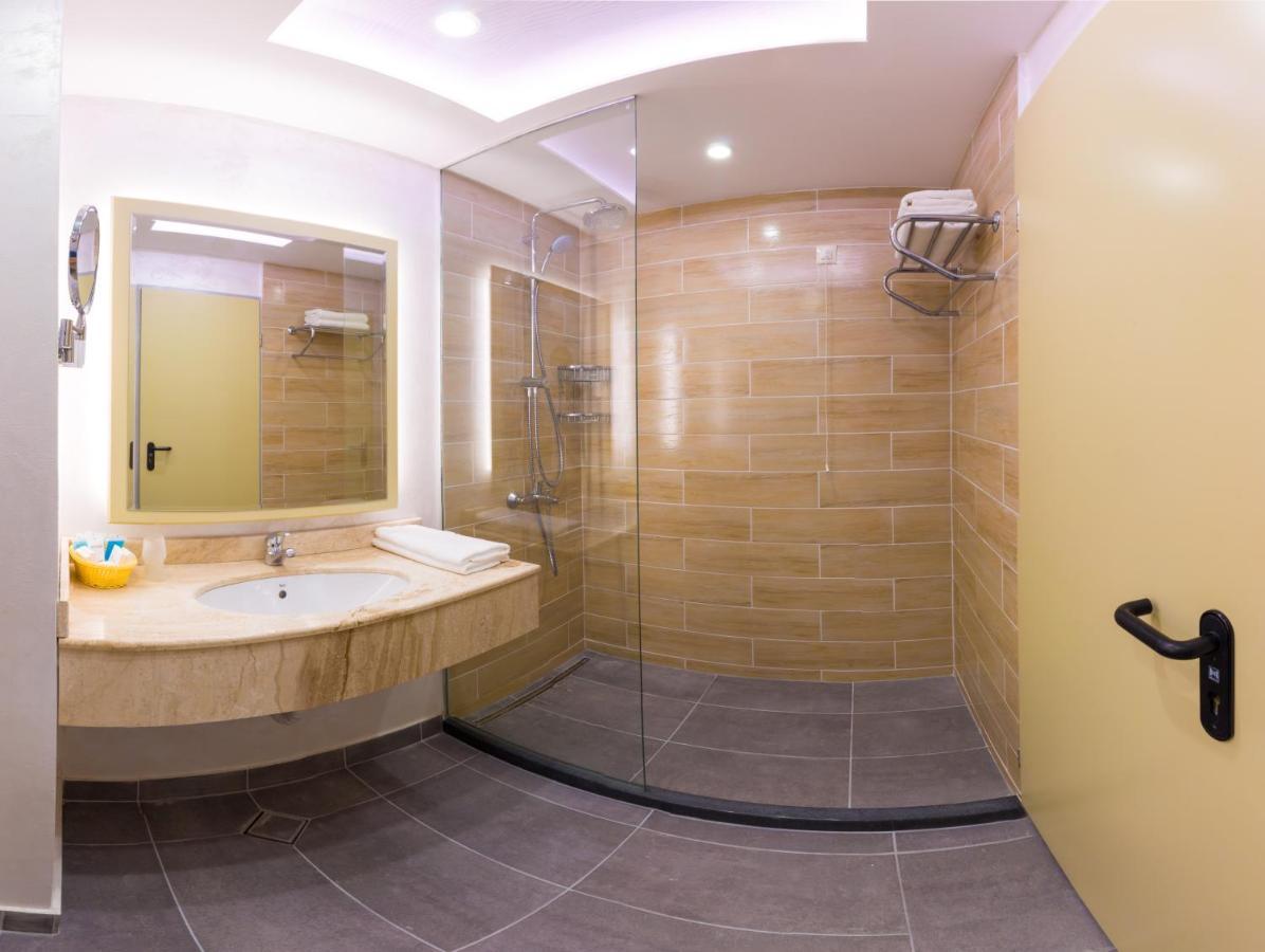 Bilyana Beach Hotel Nesebar Bagian luar foto