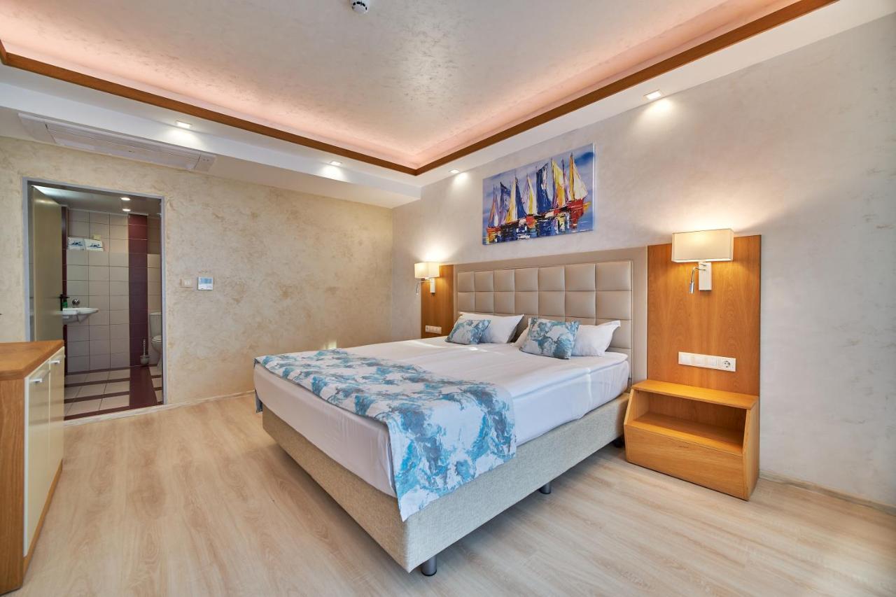 Bilyana Beach Hotel Nesebar Bagian luar foto