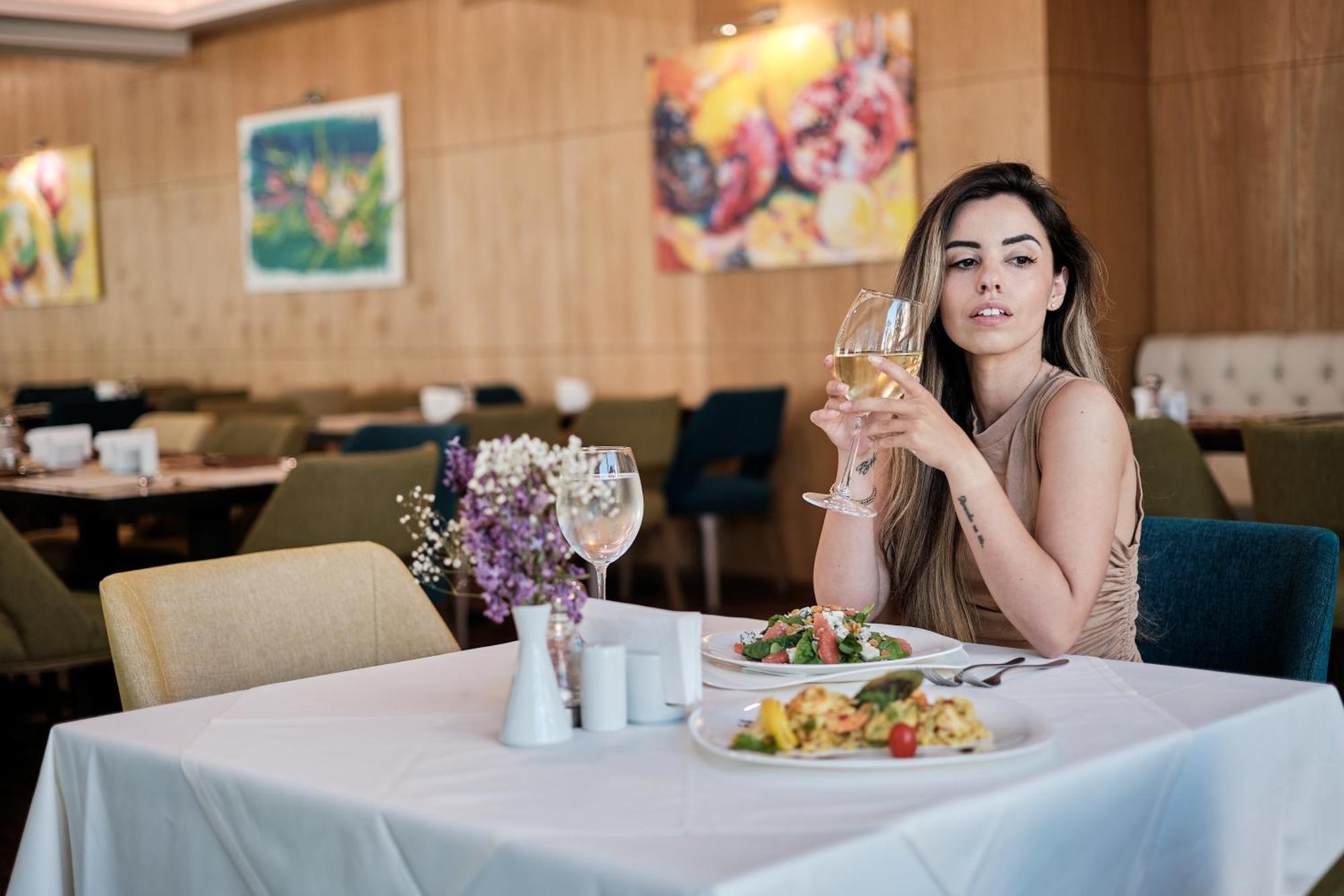 Bilyana Beach Hotel Nesebar Bagian luar foto